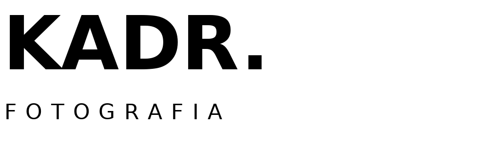 Kadr. Fotografia — logo przykładowej strony fotografa